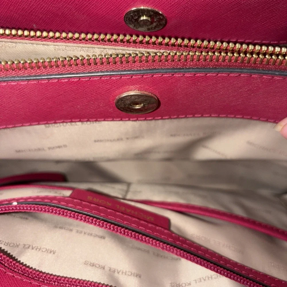 Michael Kors Sutton Saffiano Leather Medium Satchel Handbag Fuchsia Classic Chic